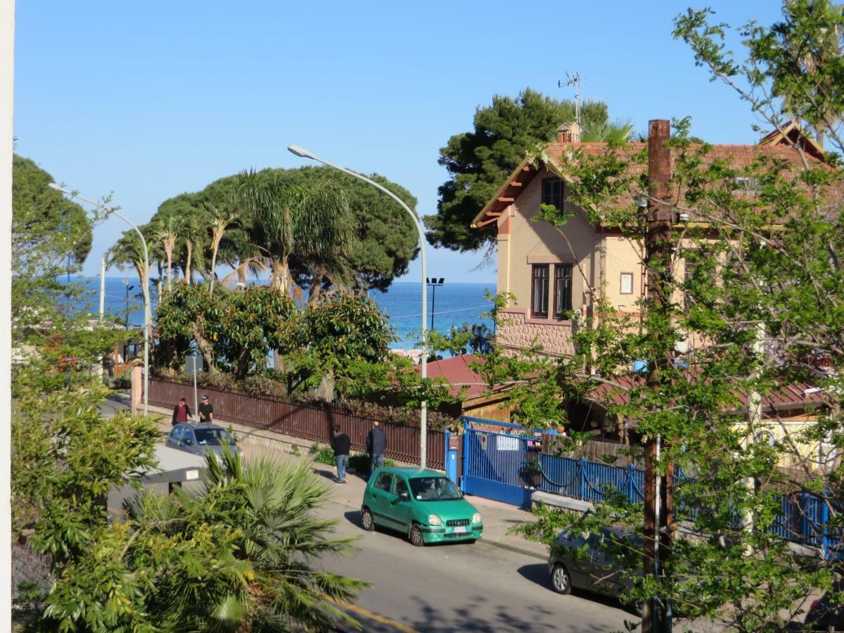 Surf House Mondello * Palermo